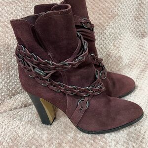 VC Jhon Camuto Elegant Burgundy Ankle Boots